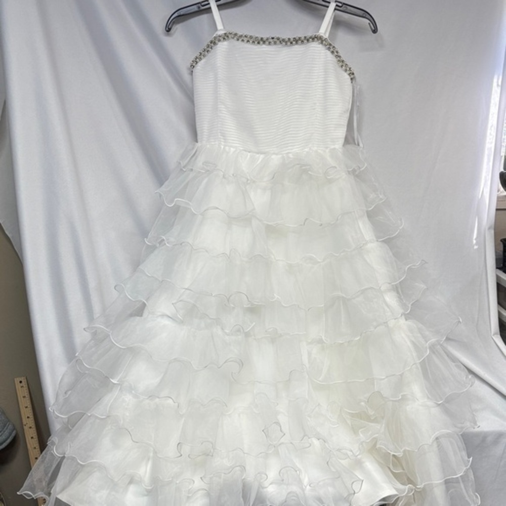 Tip Top USA Elegant White pearl and gems Ruffled Kids tiered lined Dress 10